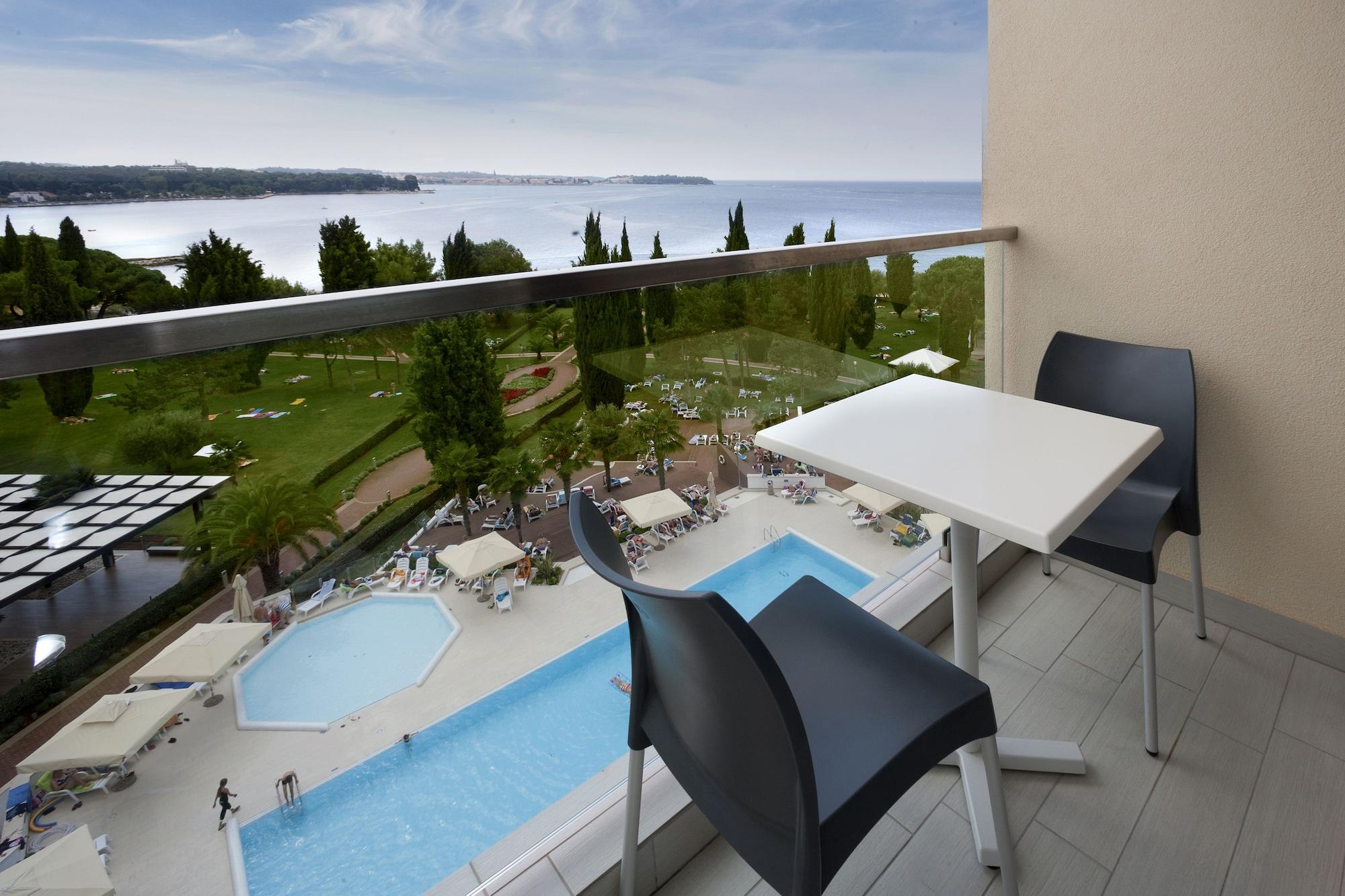 Hotel Materada Plava Laguna ポレッチ エクステリア 写真