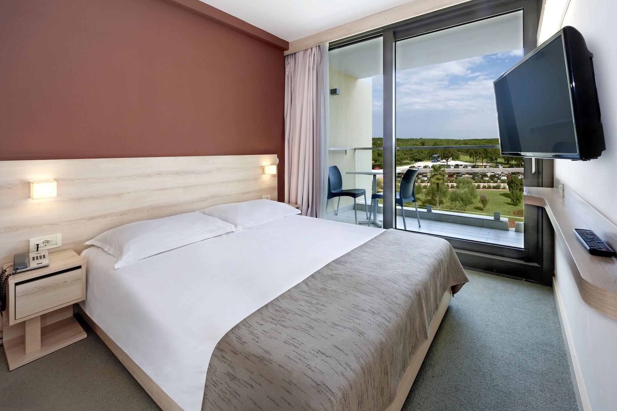 Hotel Materada Plava Laguna ポレッチ エクステリア 写真