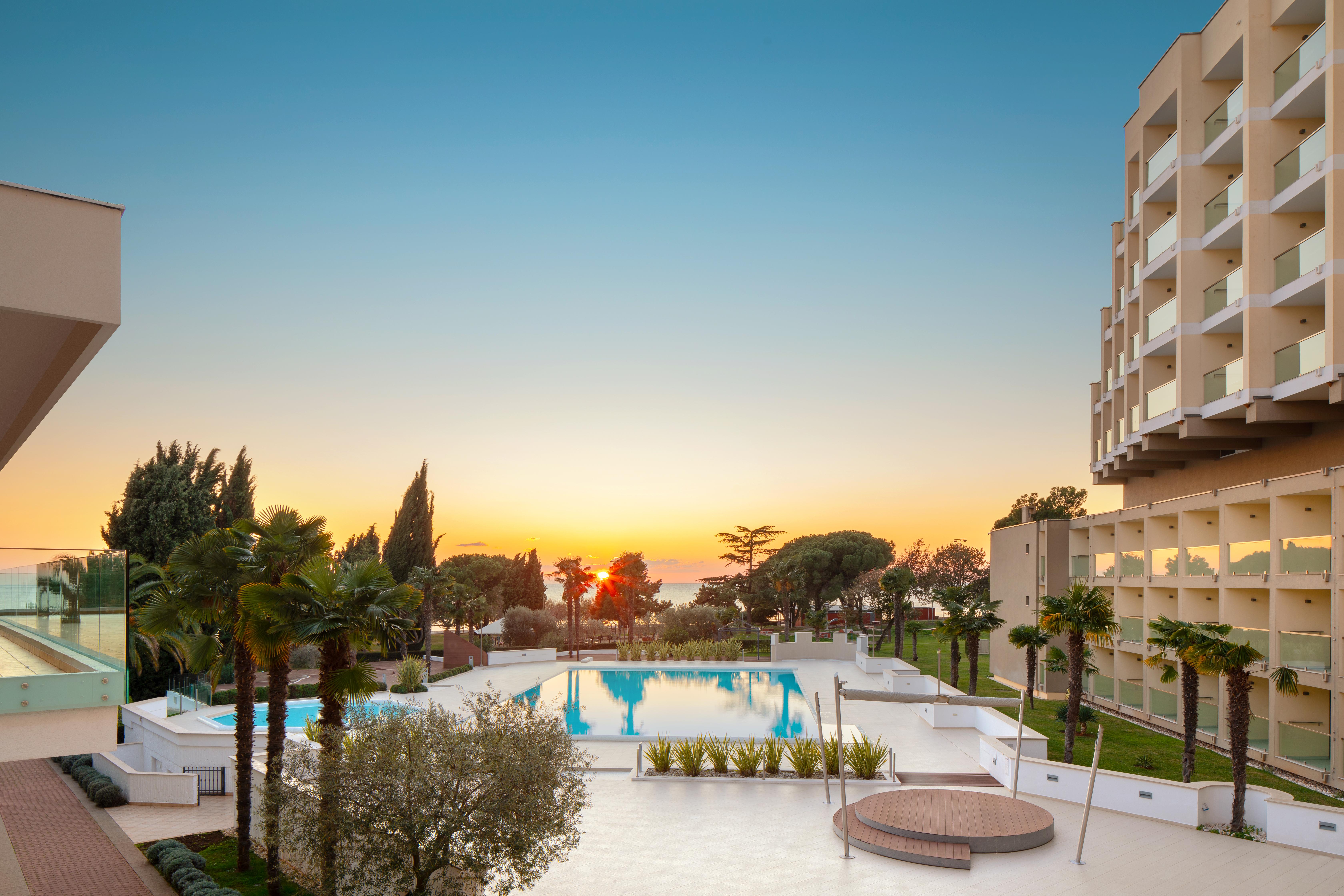 Hotel Materada Plava Laguna ポレッチ エクステリア 写真