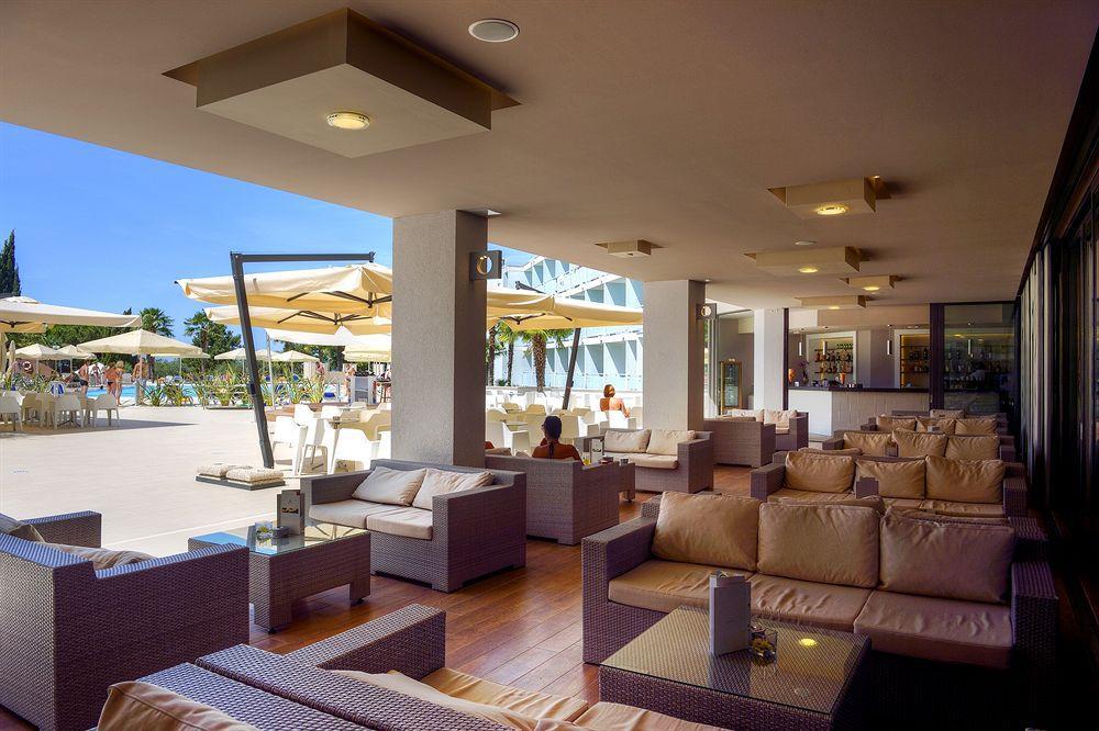 Hotel Materada Plava Laguna ポレッチ エクステリア 写真