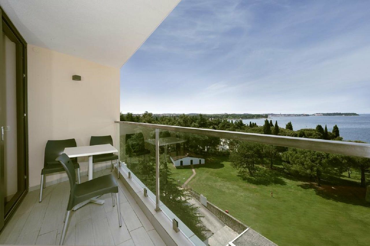 Hotel Materada Plava Laguna ポレッチ エクステリア 写真
